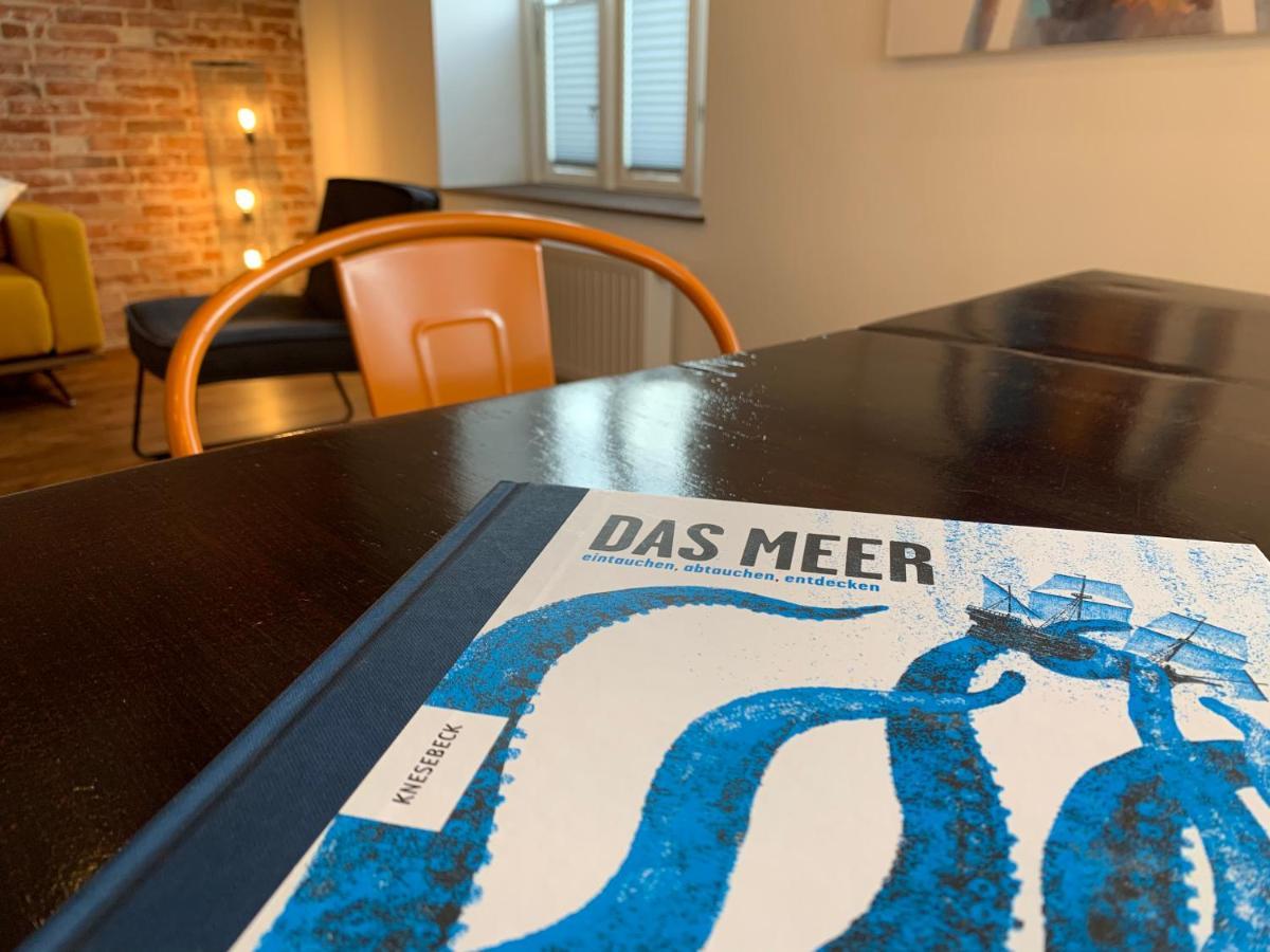 הוסום Altes Bahnhofsvorsteherhaus Wohnung Unten מראה חיצוני תמונה