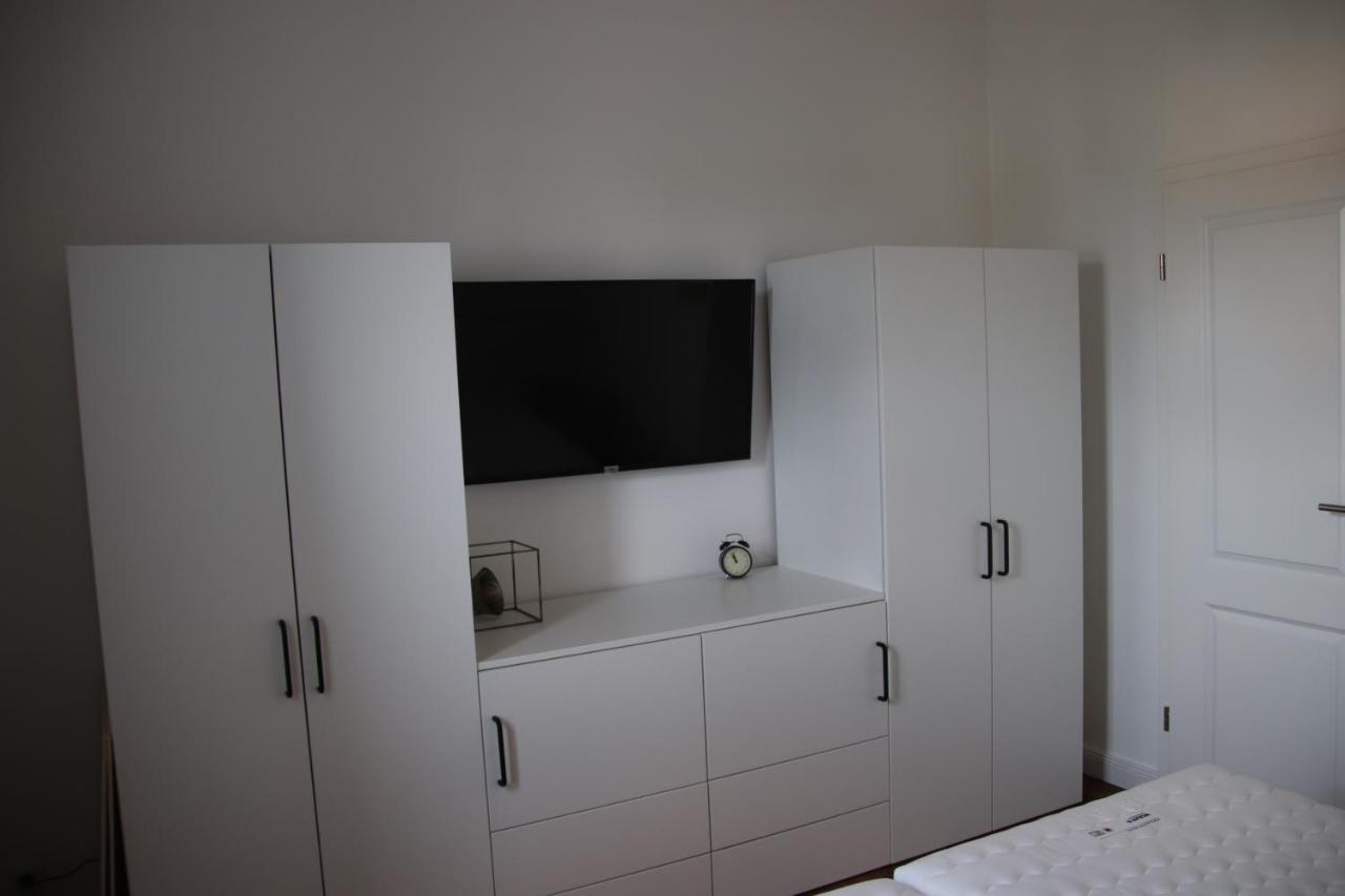 הוסום Altes Bahnhofsvorsteherhaus Wohnung Unten מראה חיצוני תמונה