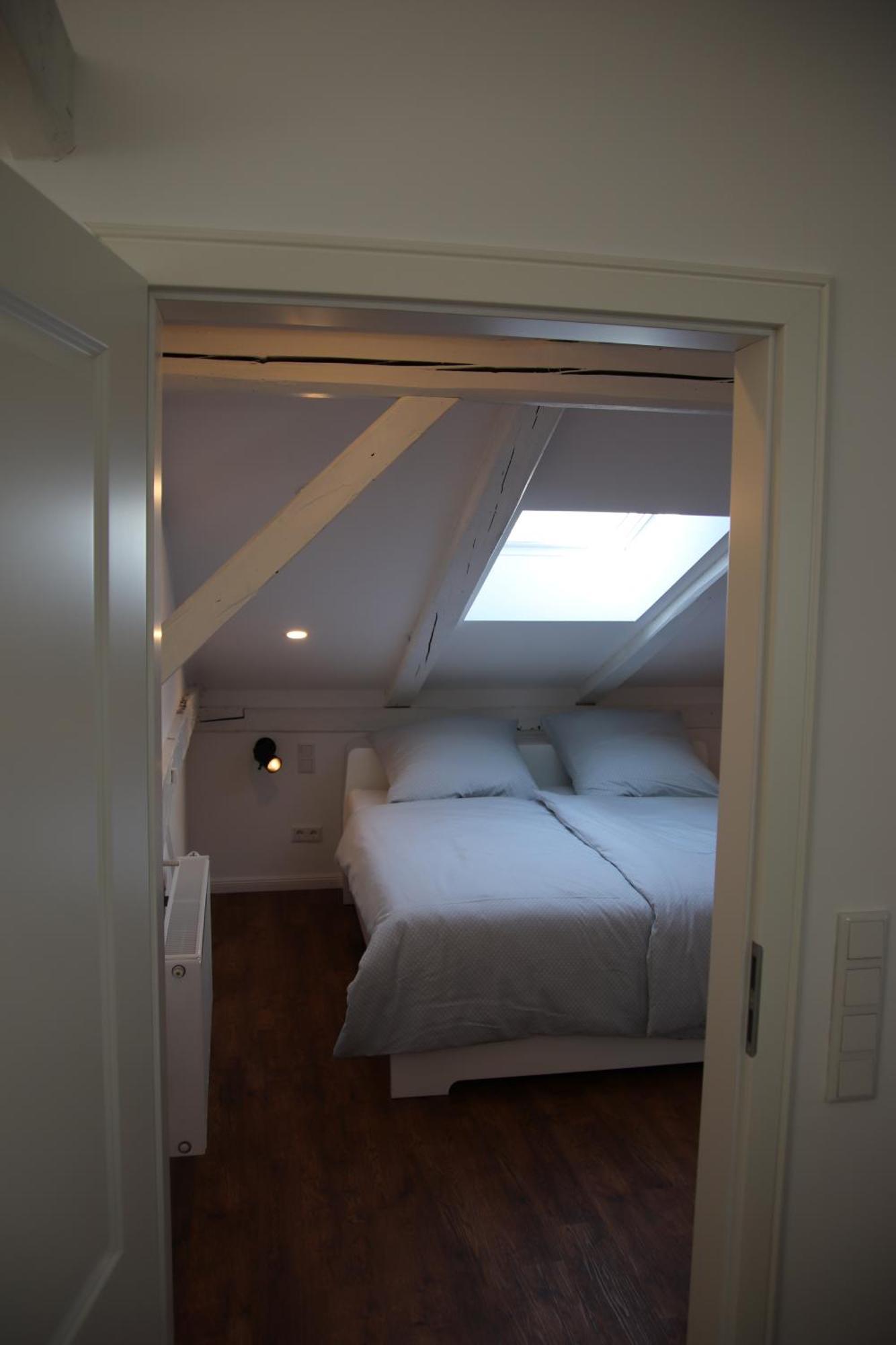 הוסום Altes Bahnhofsvorsteherhaus Wohnung Unten מראה חיצוני תמונה